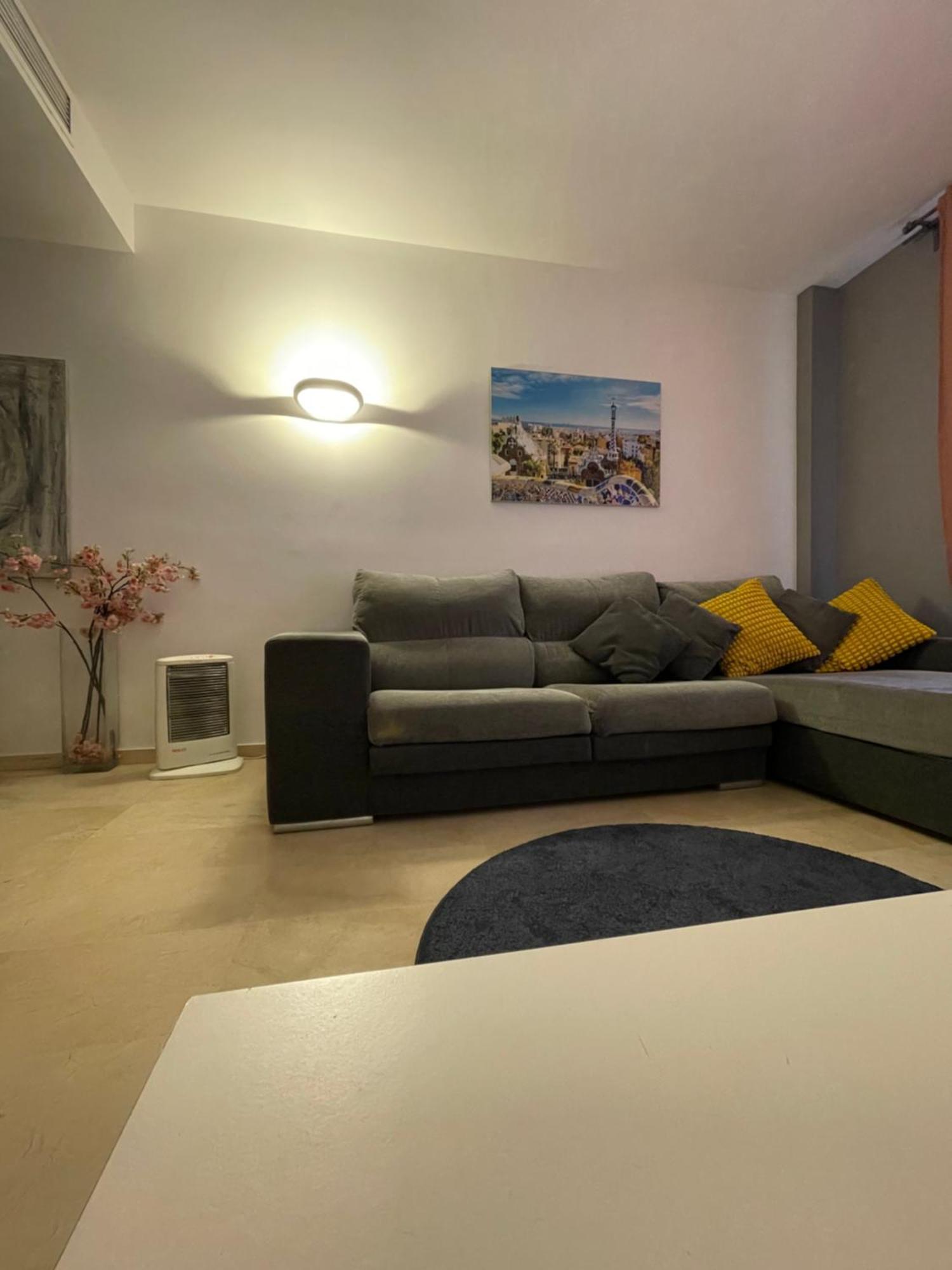 Comfy Downtown + Private Terrace Apartment Barcelona