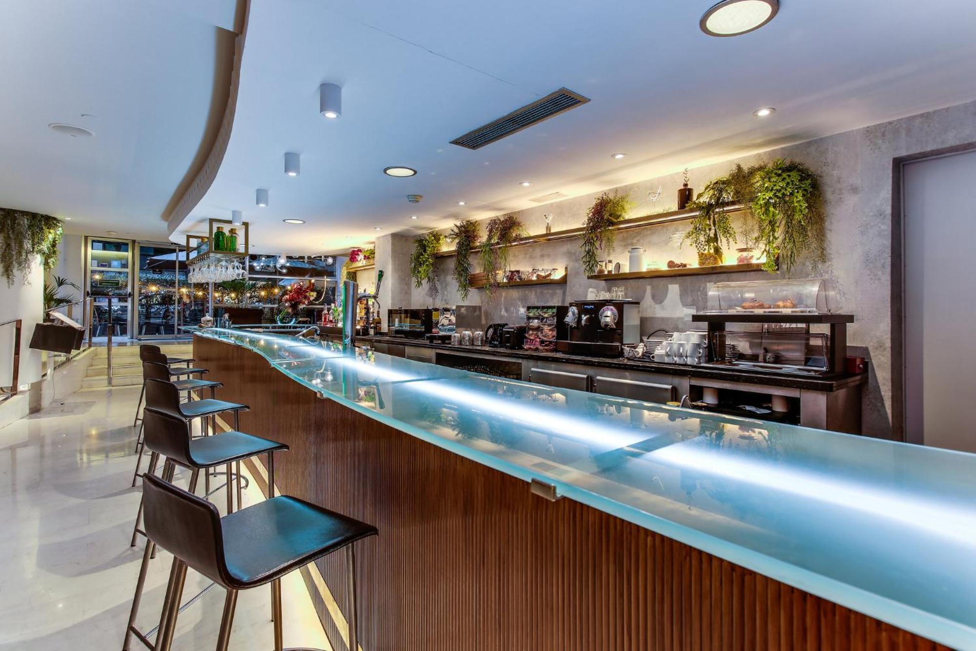 Sercotel Caspe Hotel 4*