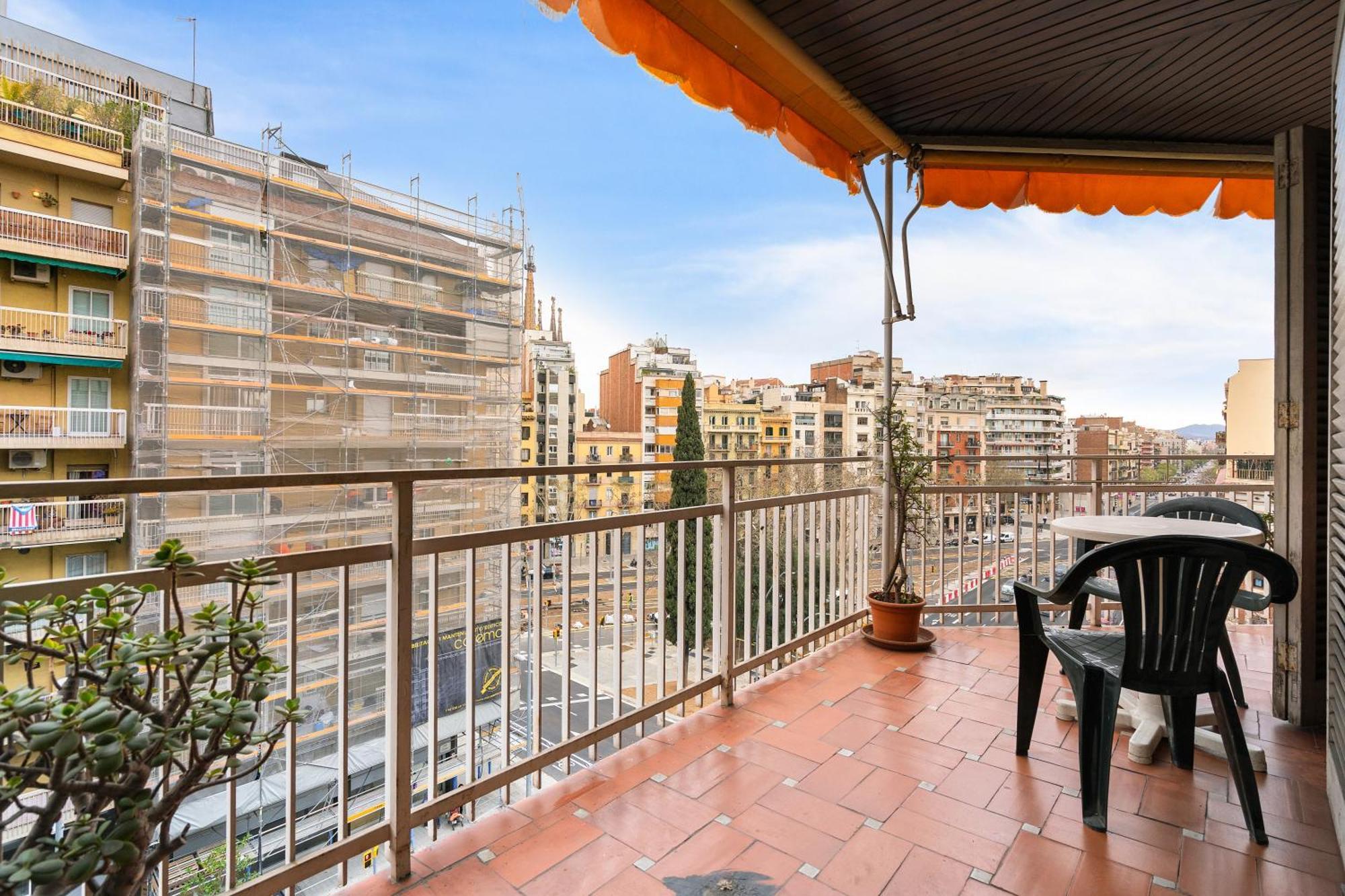 Stunning 5br With Sagrada Familia Views Appartement Barcelone