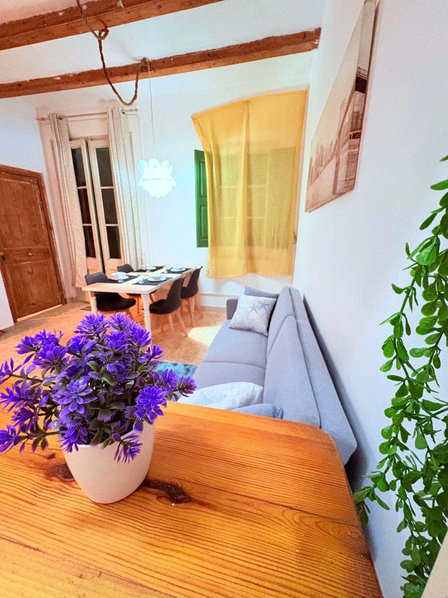 Amazing And Stylish Flat For 4 People With Breakfast Included 2 Blocks Away From Poblenou *
