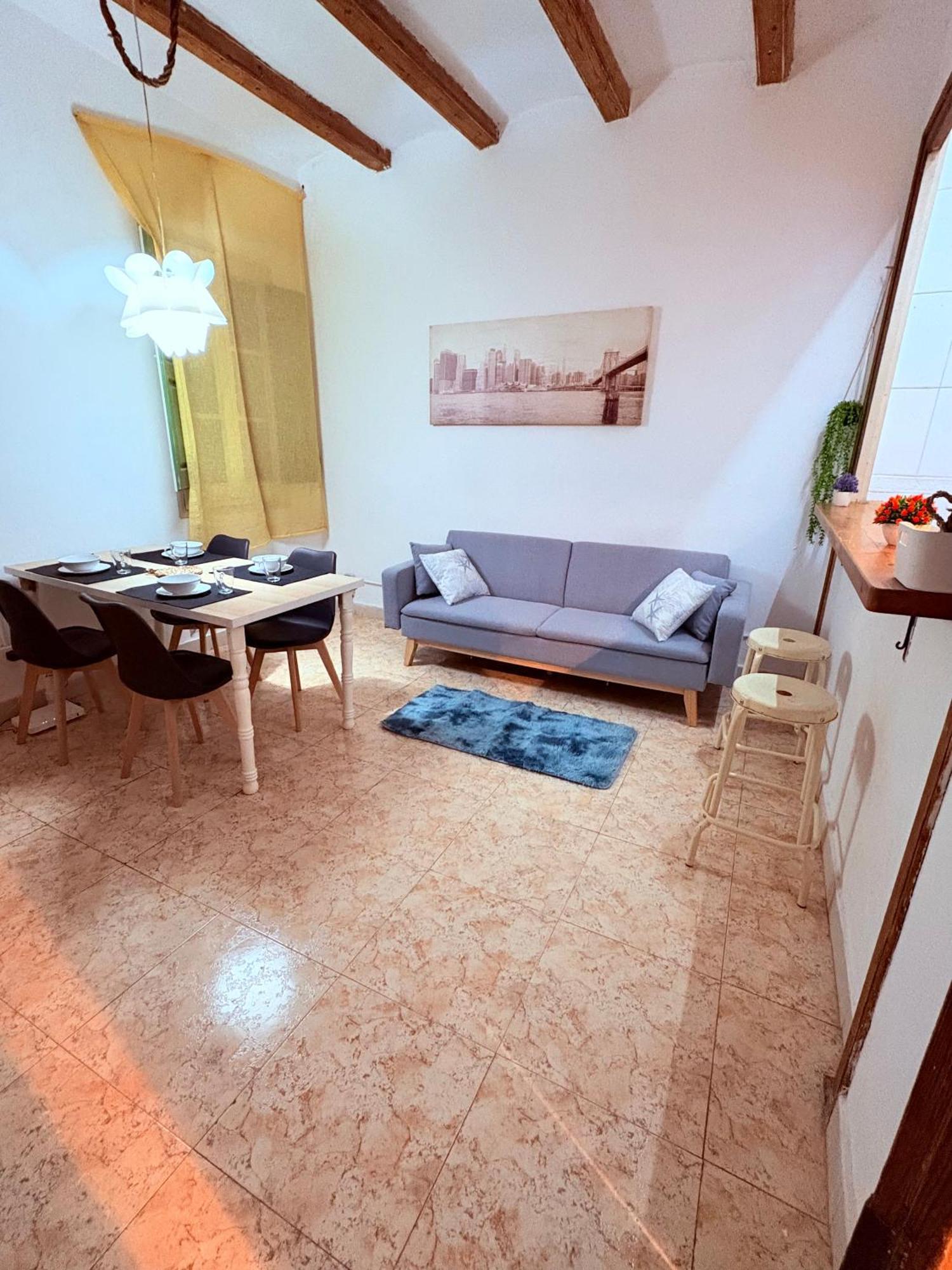 Amazing And Stylish Flat For 4 People With Breakfast Included 2 Blocks Away From Poblenou Appartement