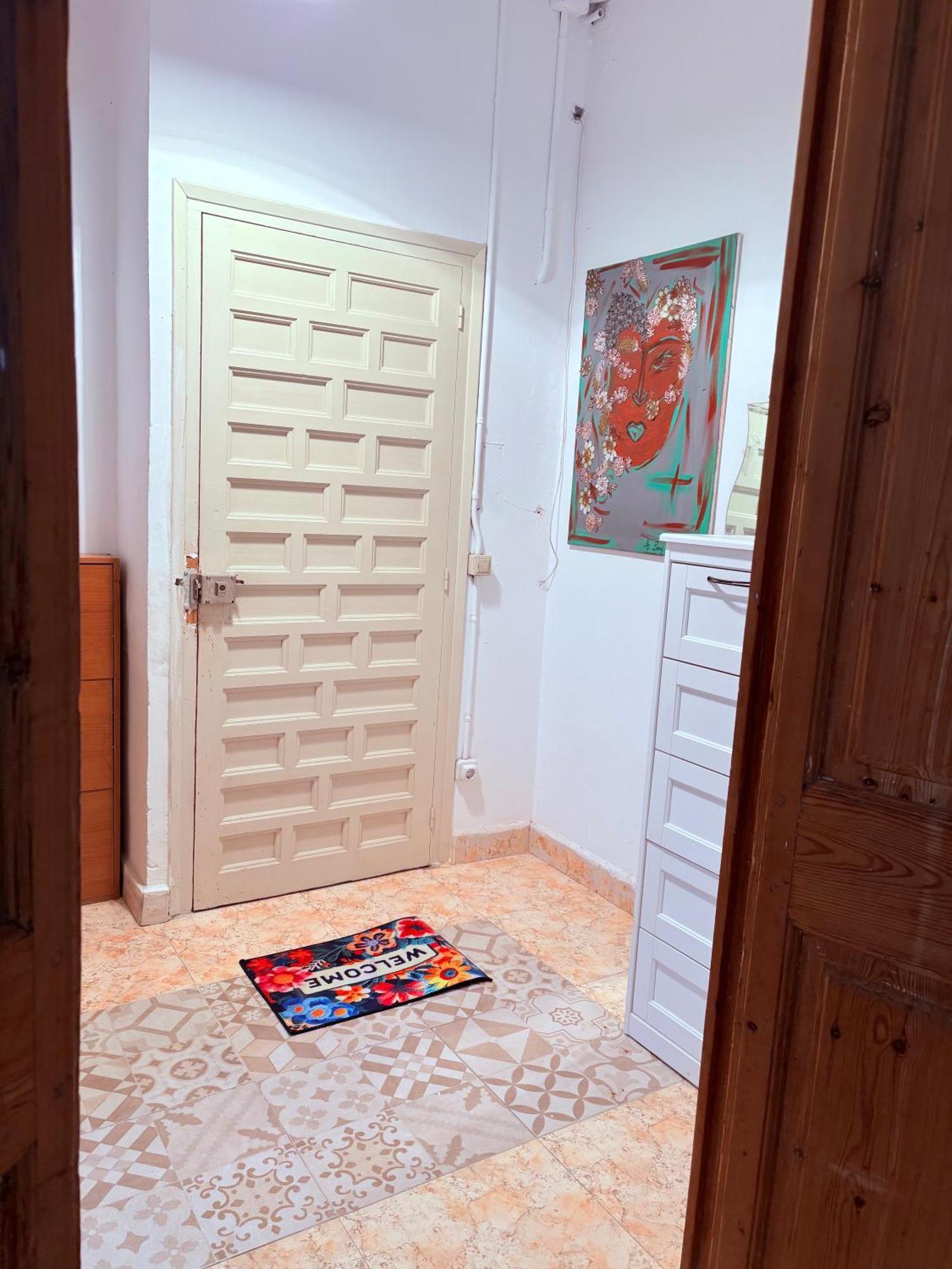 Amazing And Stylish Flat For 4 People With Breakfast Included 2 Blocks Away From Poblenou Barcelone