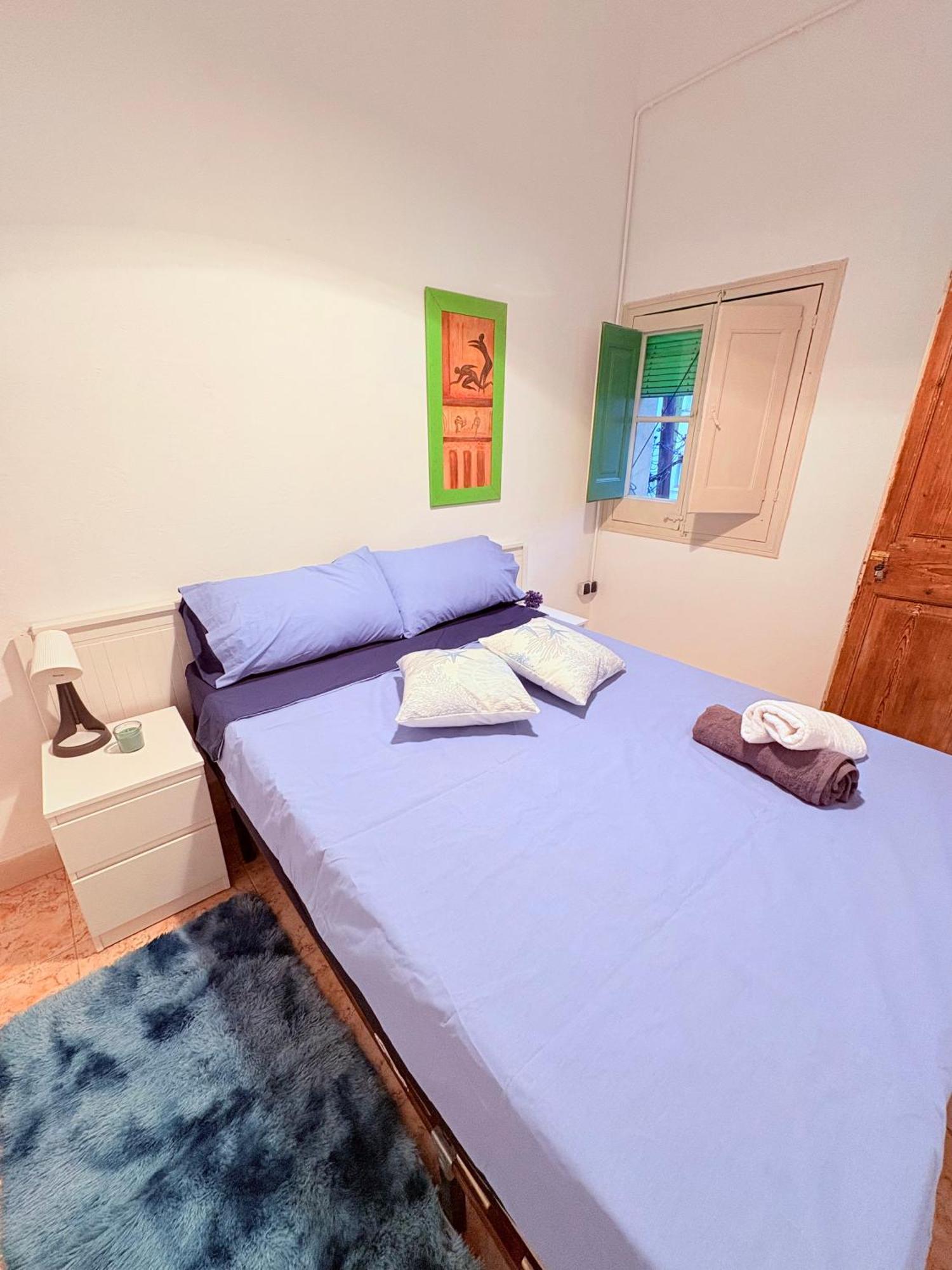 Amazing And Stylish Flat For 4 People With Breakfast Included 2 Blocks Away From Poblenou * Barcelone