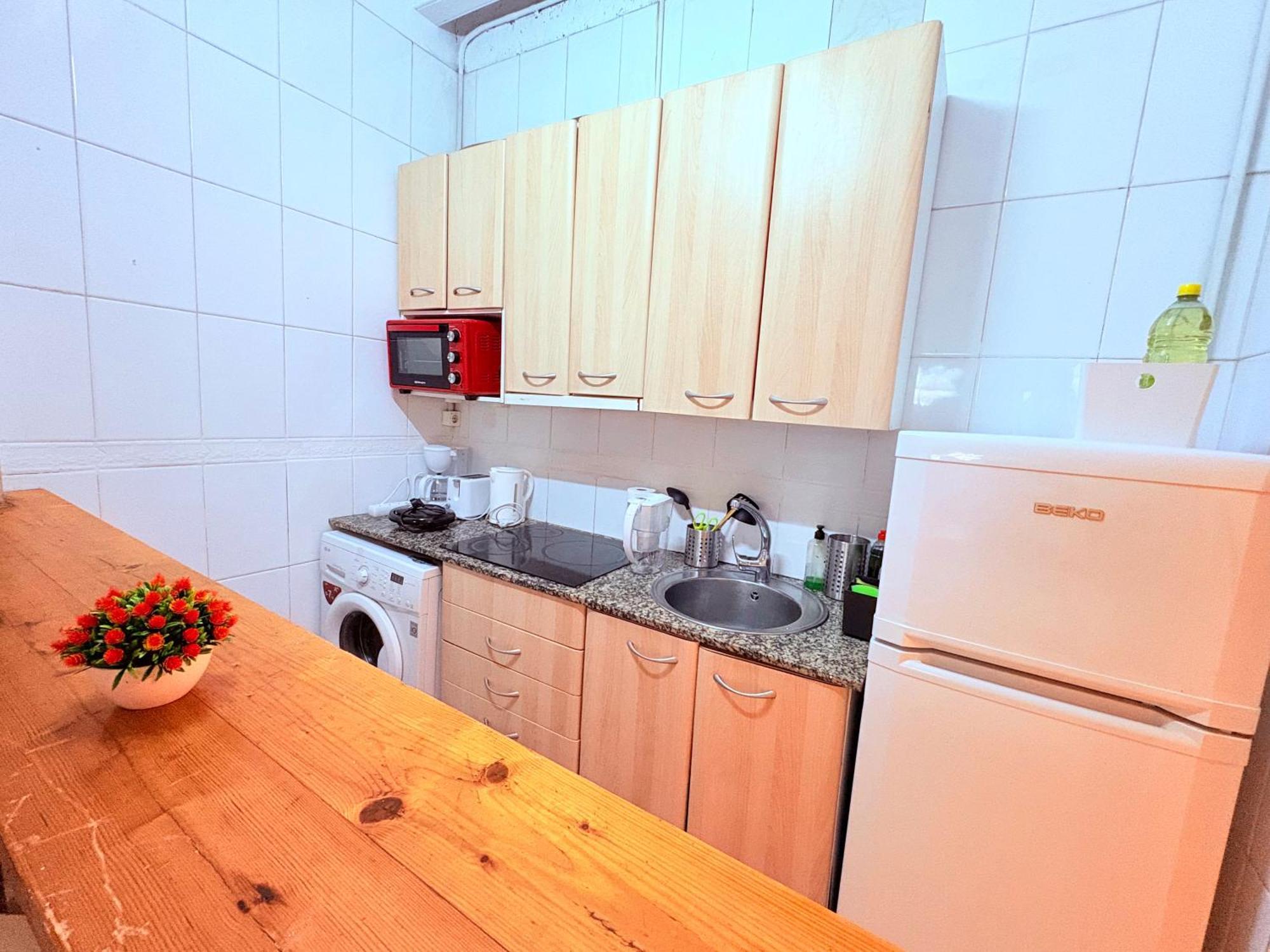 Amazing And Stylish Flat For 4 People With Breakfast Included 2 Blocks Away From Poblenou *