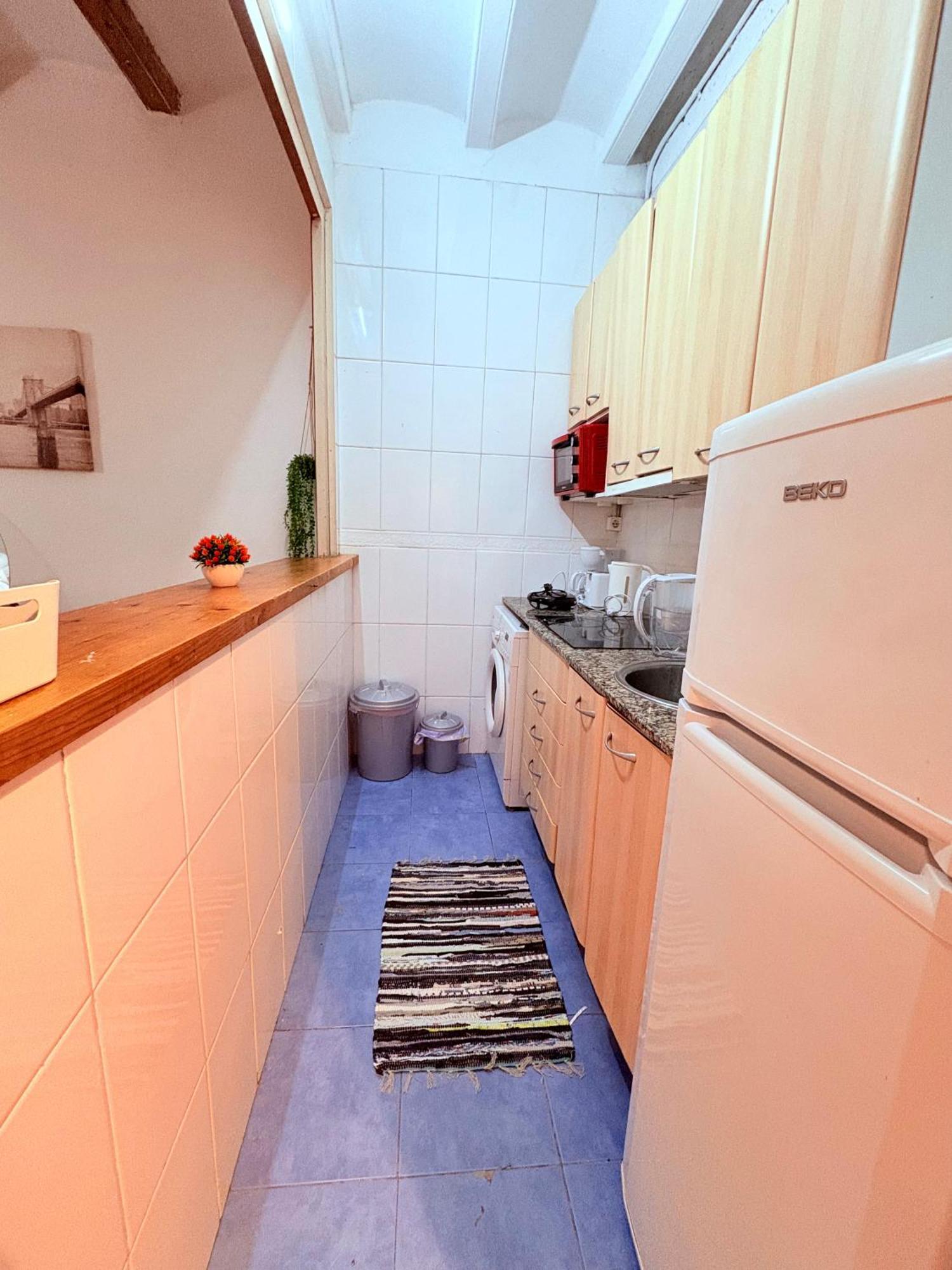 Amazing And Stylish Flat For 4 People With Breakfast Included 2 Blocks Away From Poblenou