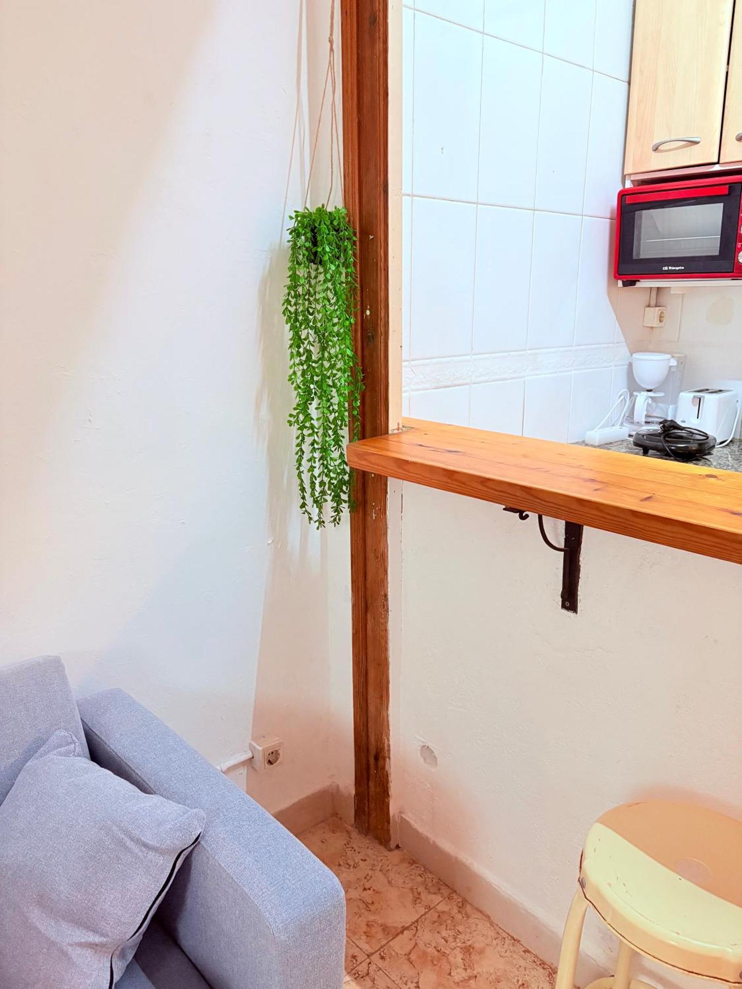 Amazing And Stylish Flat For 4 People With Breakfast Included 2 Blocks Away From Poblenou Appartement Barcelone