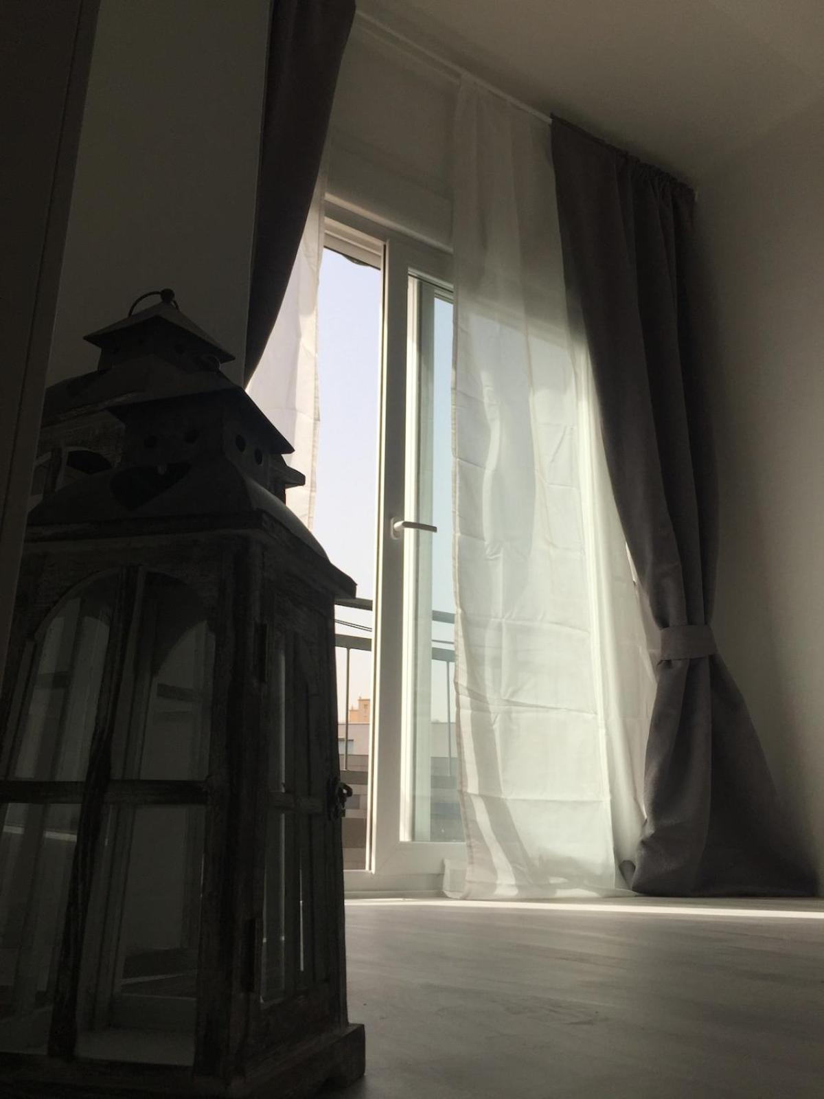 Nice, Cozy, Fcb Stadium,payment Parking Appartement *
