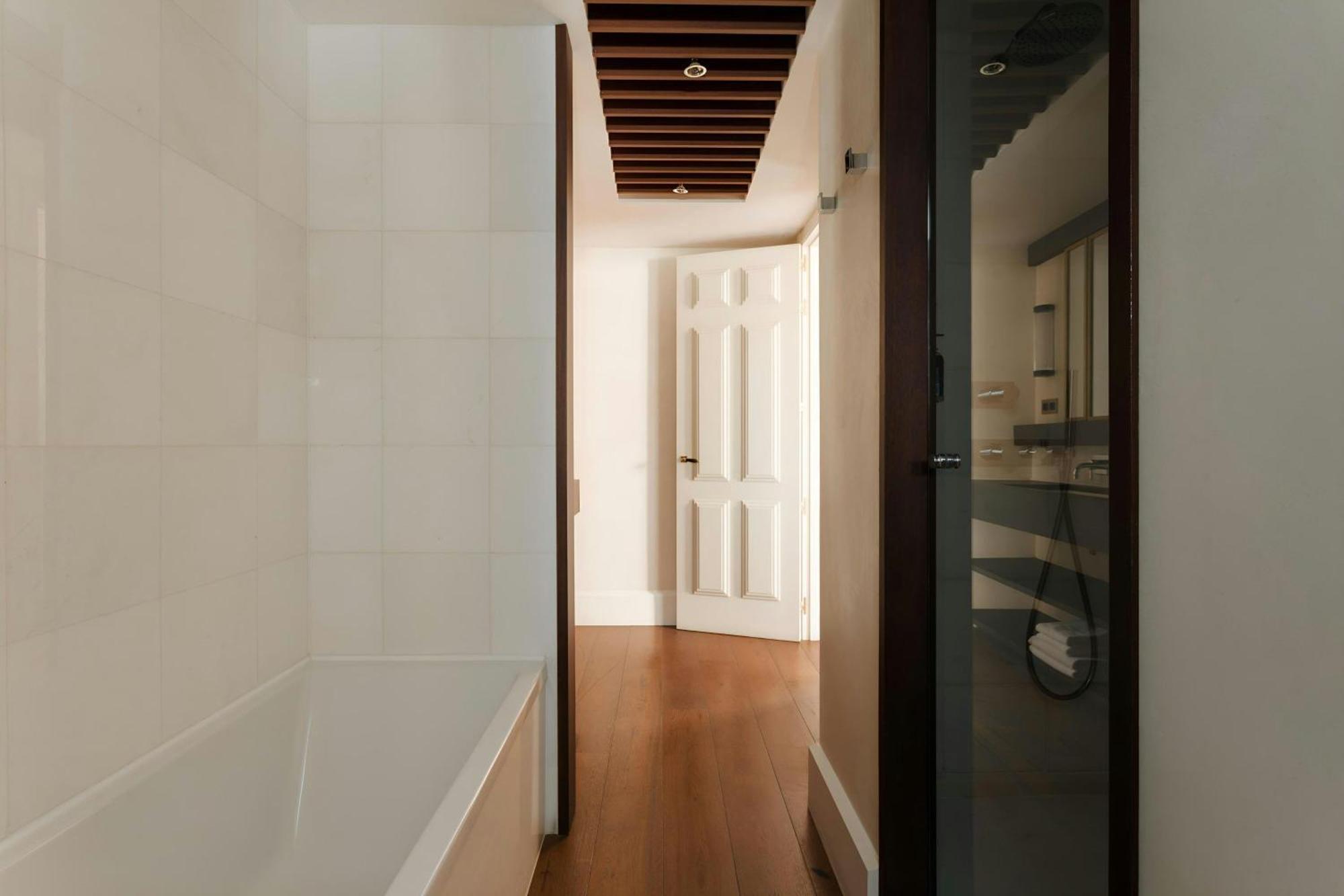 Do Placa Reial Hotel Gothic Quarter, Sonder By Marriott Bonvoy