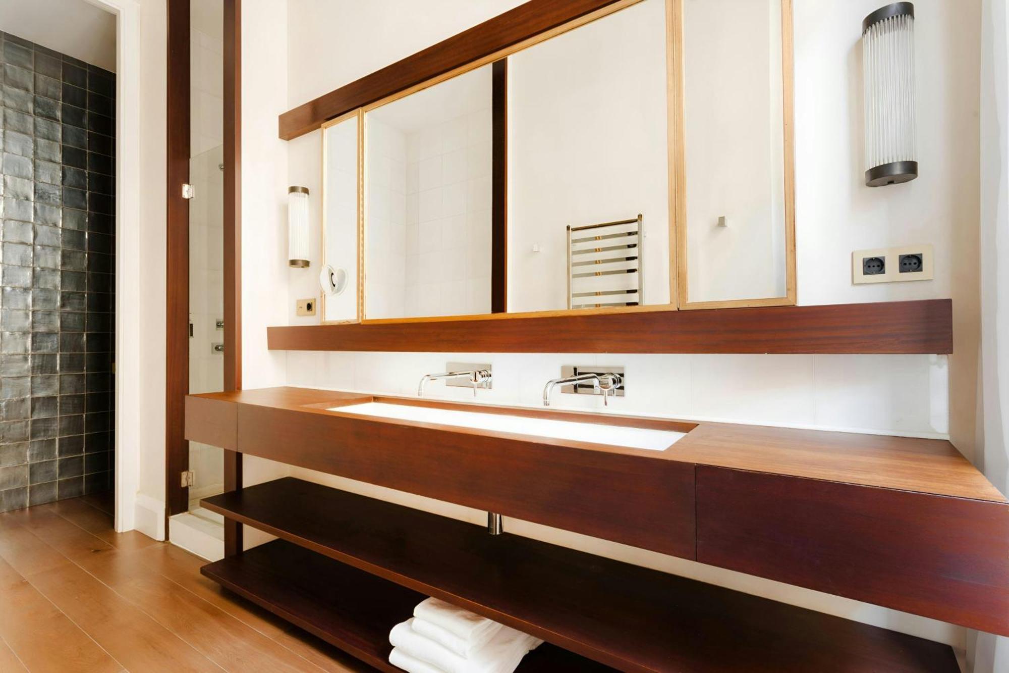 Do Placa Reial Hotel Gothic Quarter, Sonder By Marriott Bonvoy