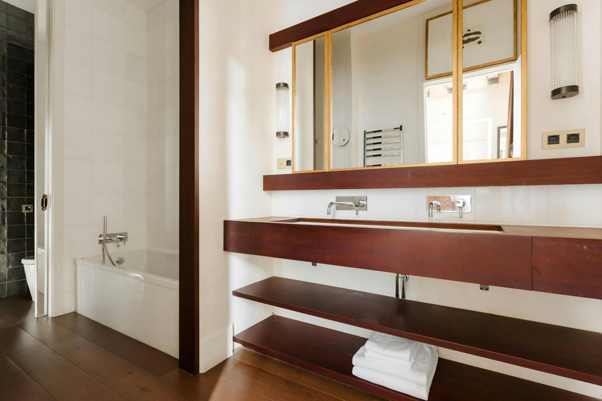 Do Placa Reial Hotel Gothic Quarter, Sonder By Marriott Bonvoy Barcelona