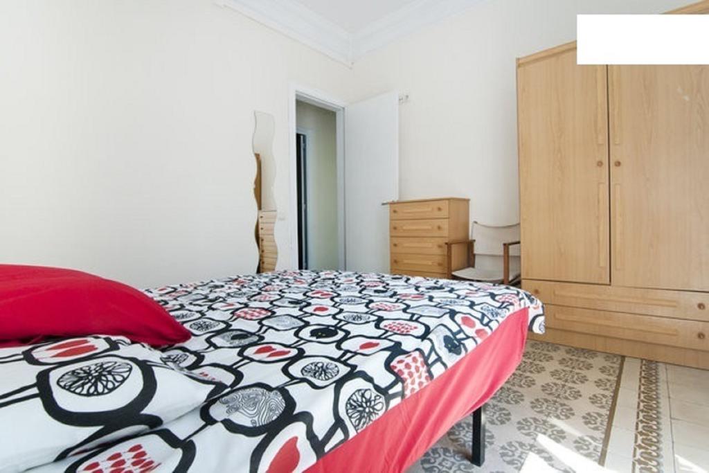 Cozy Near Sagrada Familia