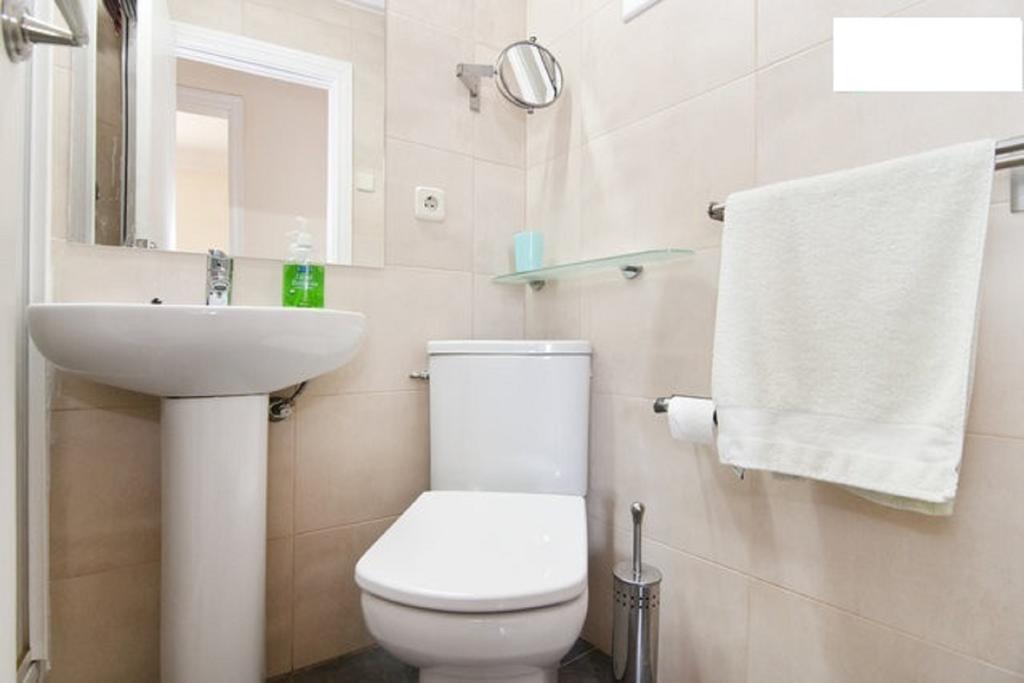 Cozy Near Sagrada Familia Appartement