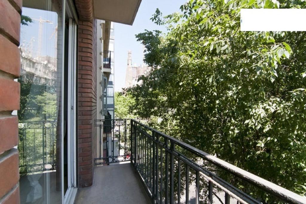 Cozy Near Sagrada Familia Appartement *