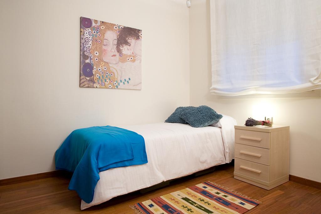 Lodging Apartments Rambla Catalunya - Miro
