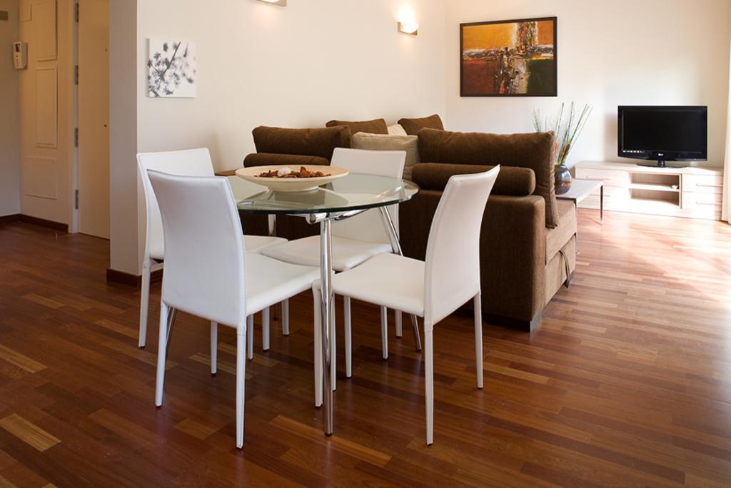 Lodging Apartments Rambla Catalunya - Miro Barcelona