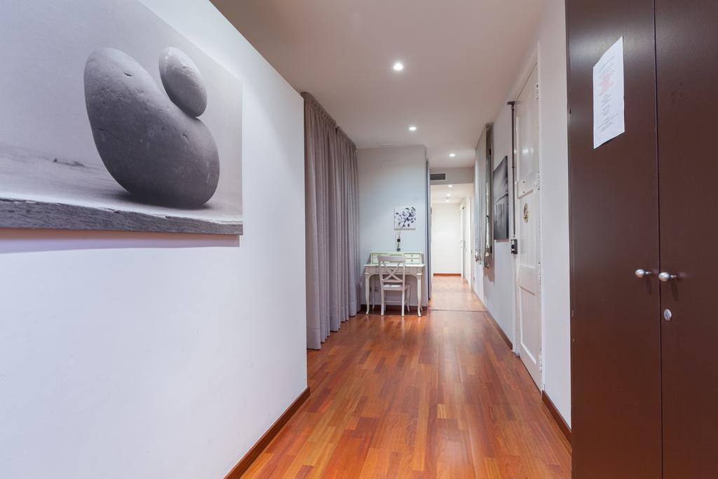 Apartment Lodging Apartments Rambla Catalunya - Miro Barcelona