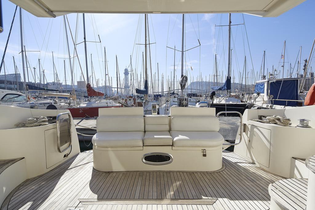 Botel La Gavina Boat Barcelona