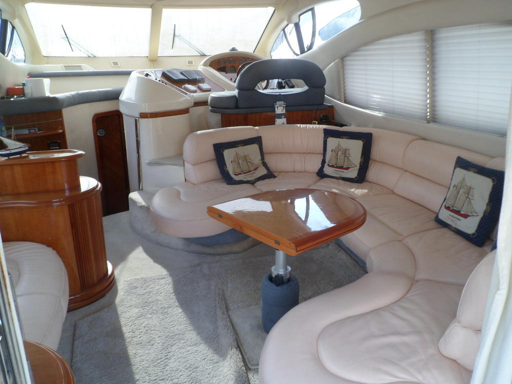 Botel La Gavina Boat