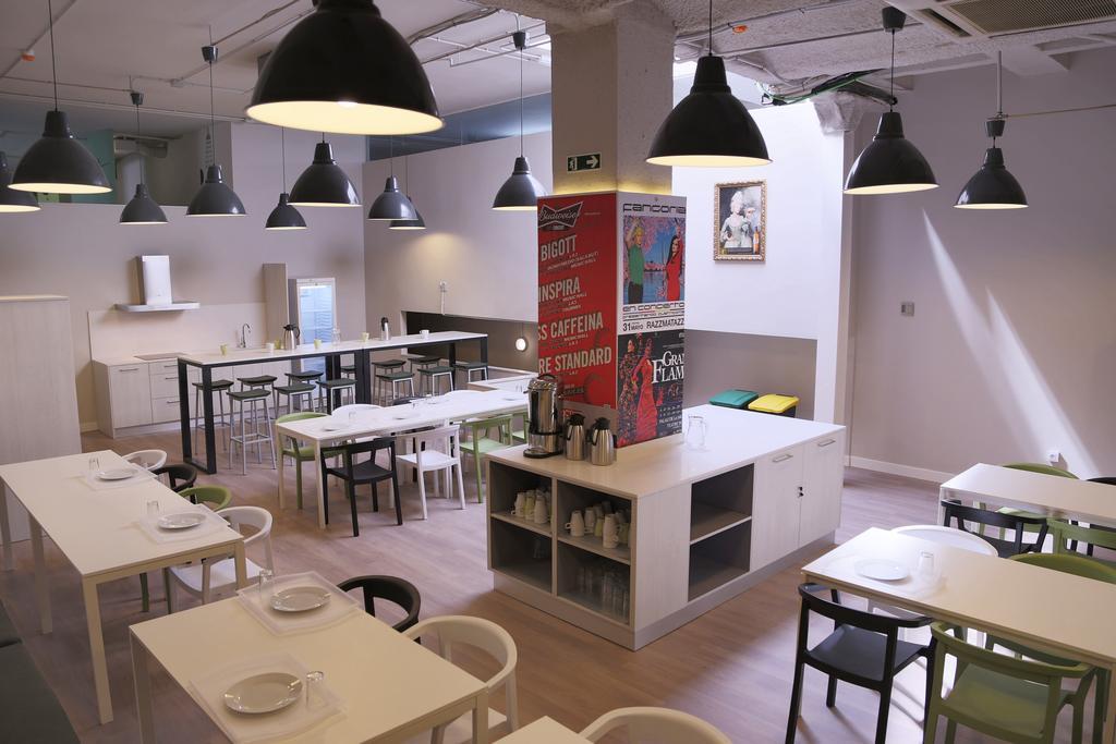 Hostel Hola Eixample