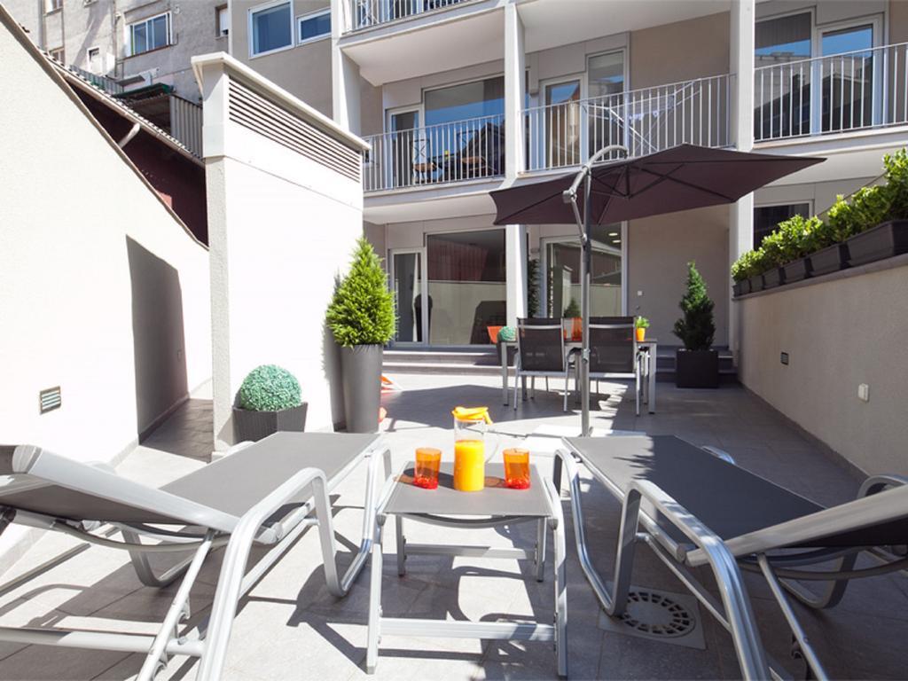 Apartment Charmsuites Paralel