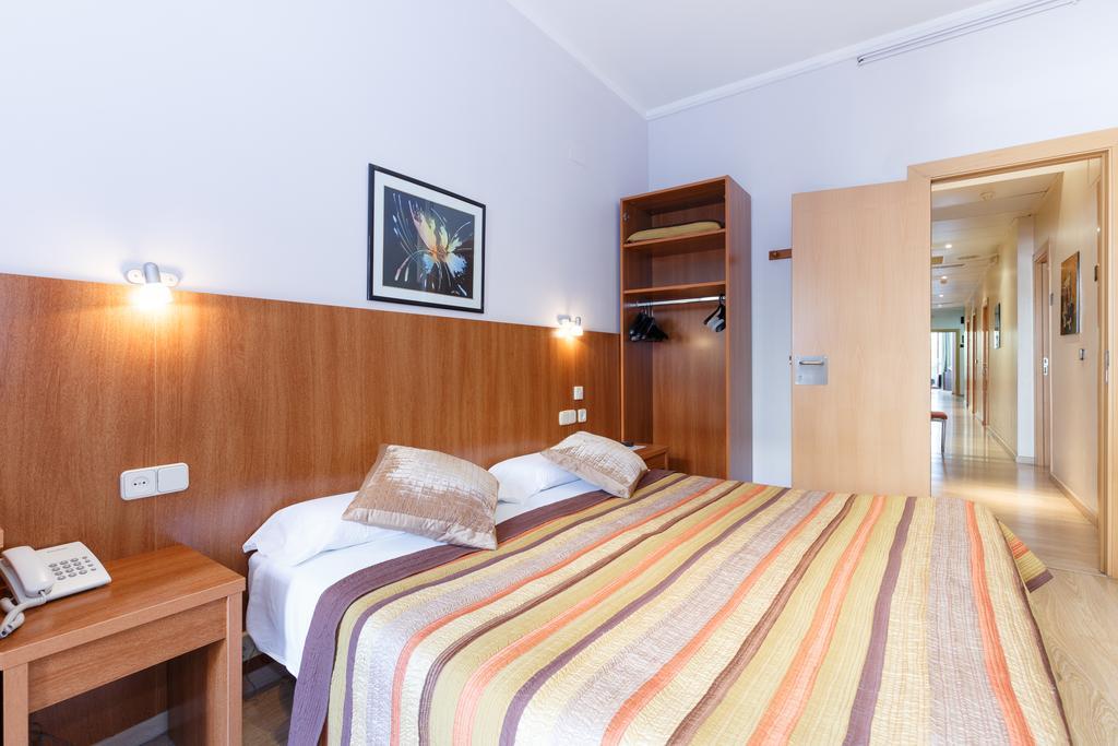 Maison d'hôtes Ciudad Condal - Paseo De Gracia 3*