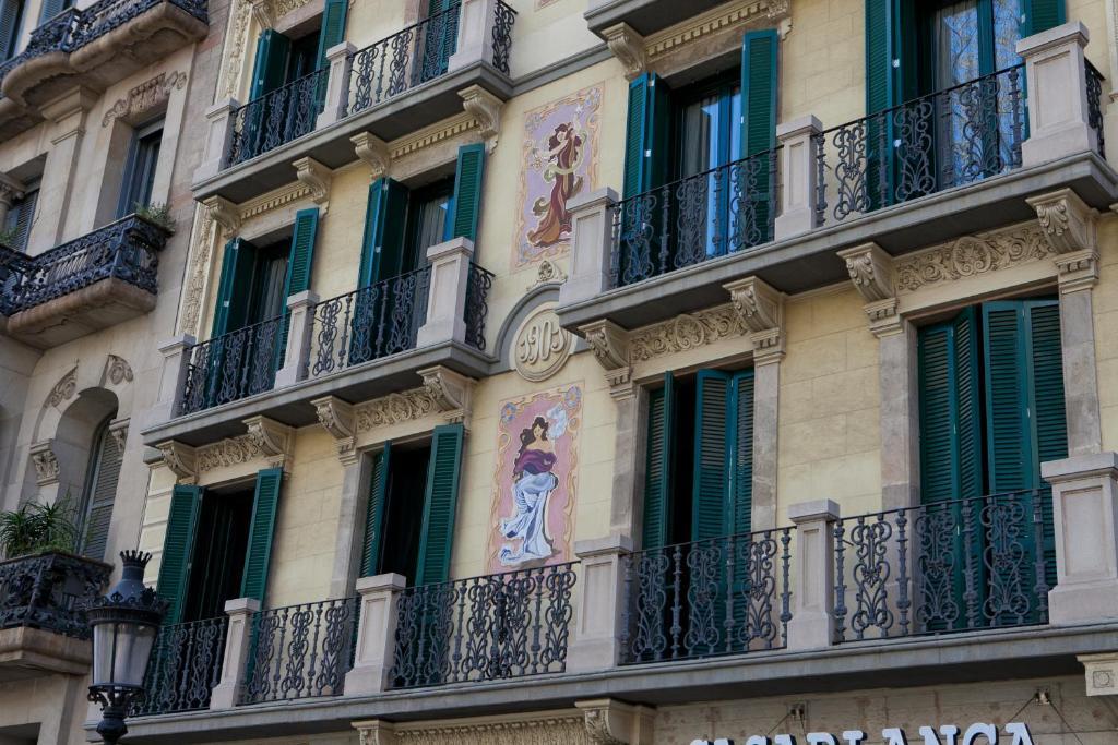 Bella Lola Barcelone