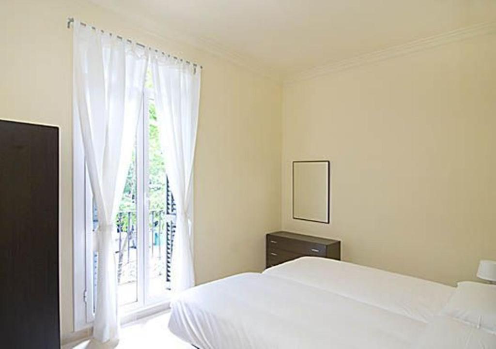 Rent4Days Sagrada Familia Apartments Barcelona