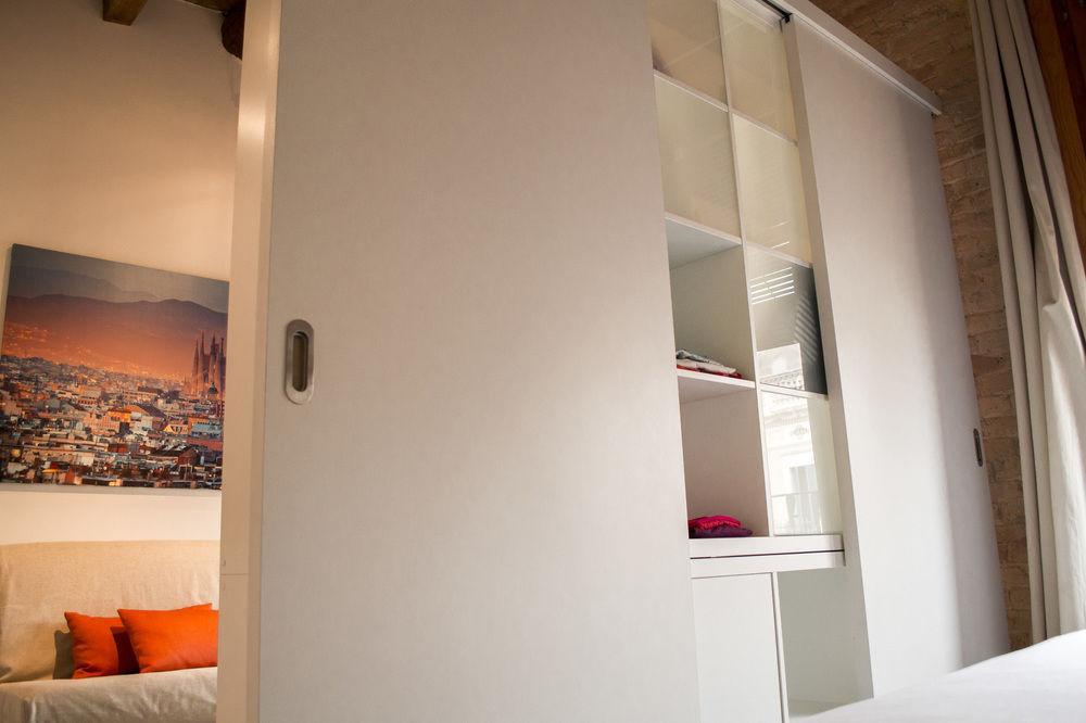 Happy People Sagrada Familia Gaudi Appartement Barcelone