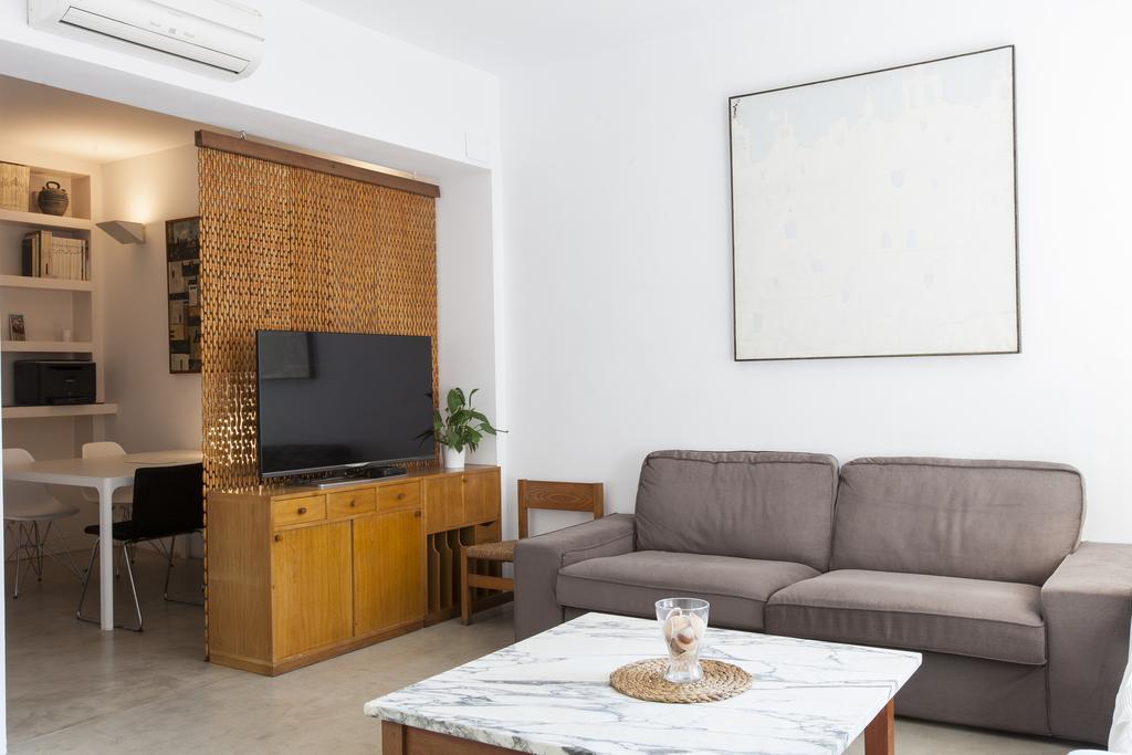 Eixample Hospital Clinic * Barcelona