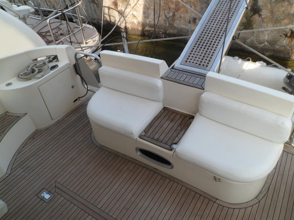 La Gavina Boat Botel