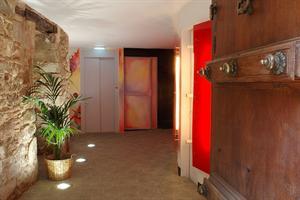 Ainb Gothic Studio