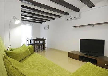 Rent4Days Sagrada Familia Apartments