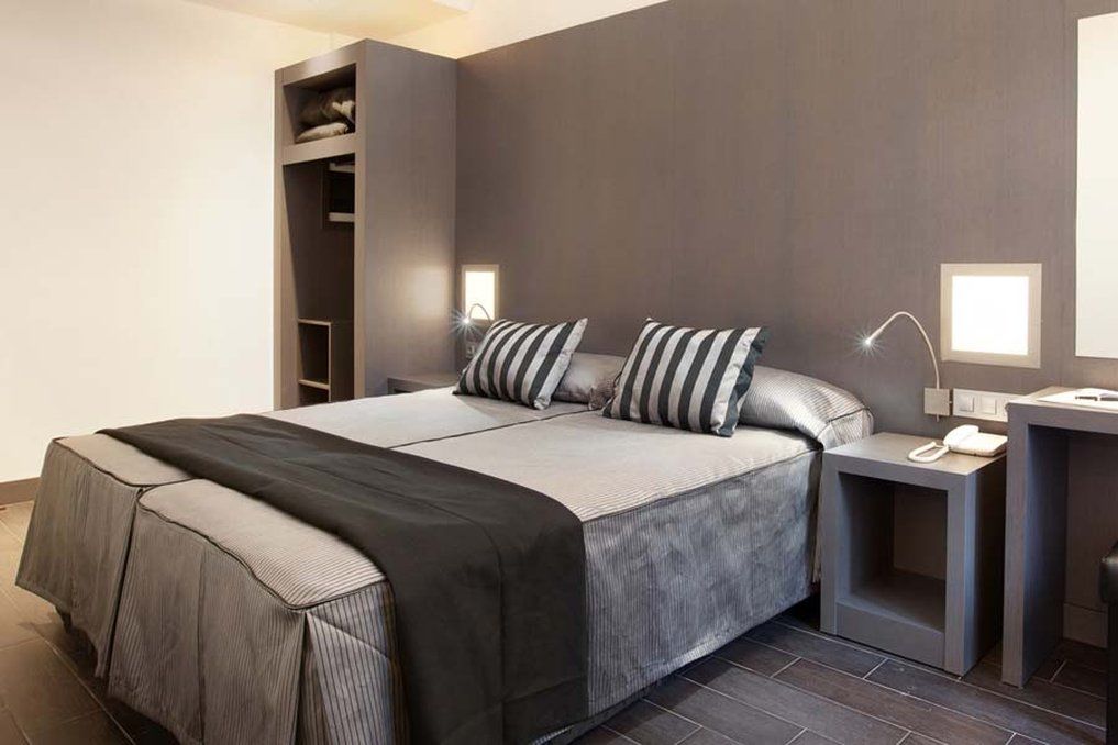 Hotel Dalia Ramblas 3*
