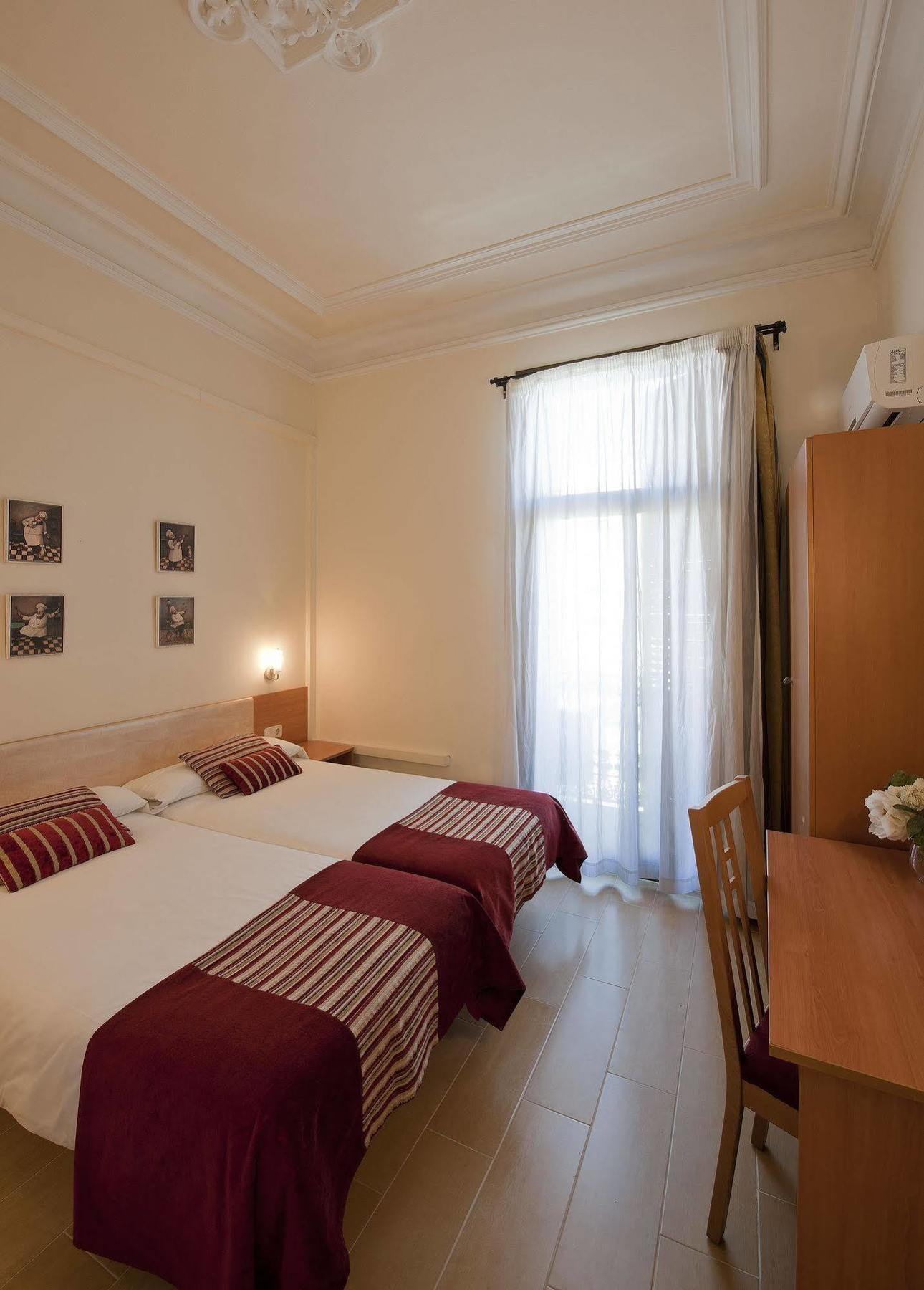 Hostal Central Barcelona Gasthof 2*