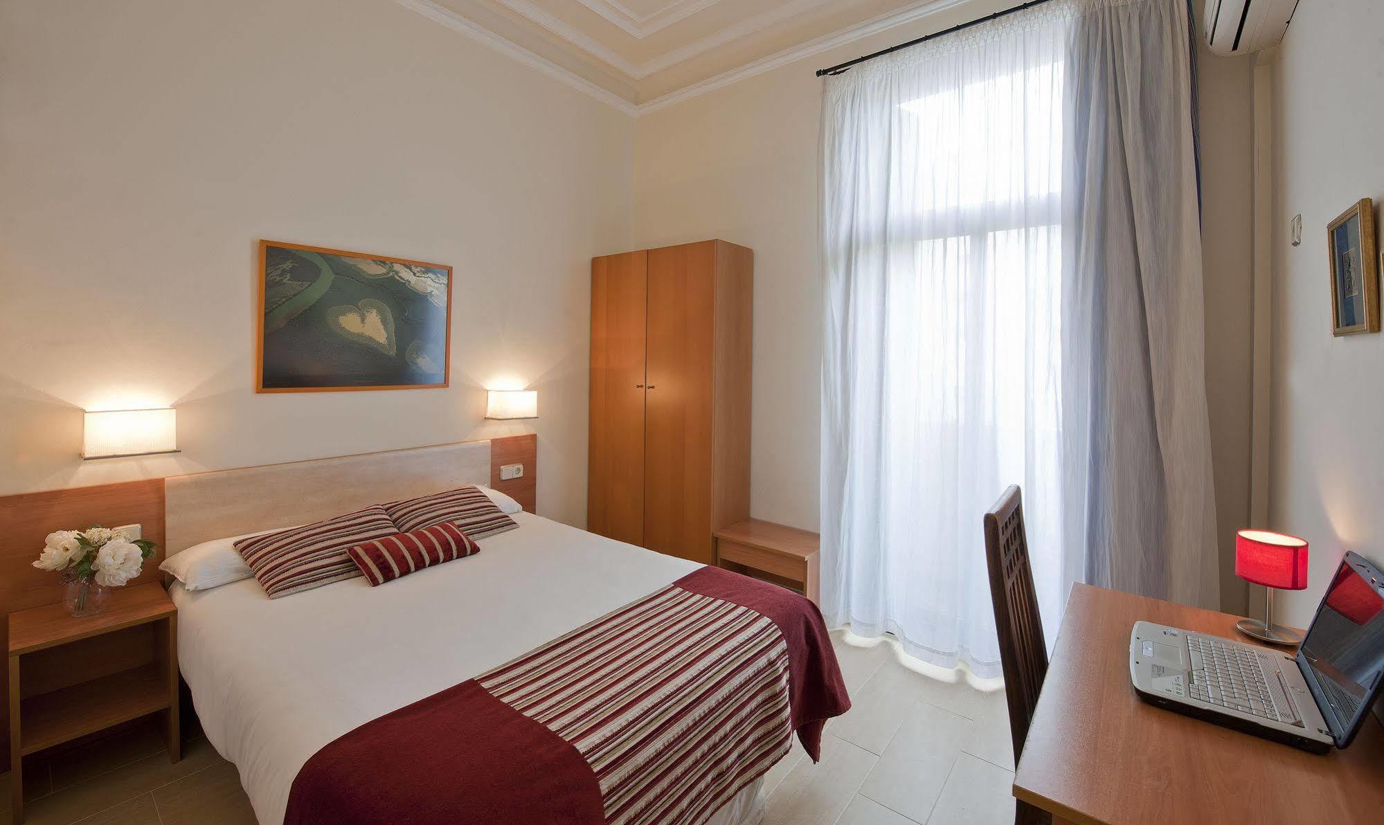Hostal Central Barcelona Gasthof 2*