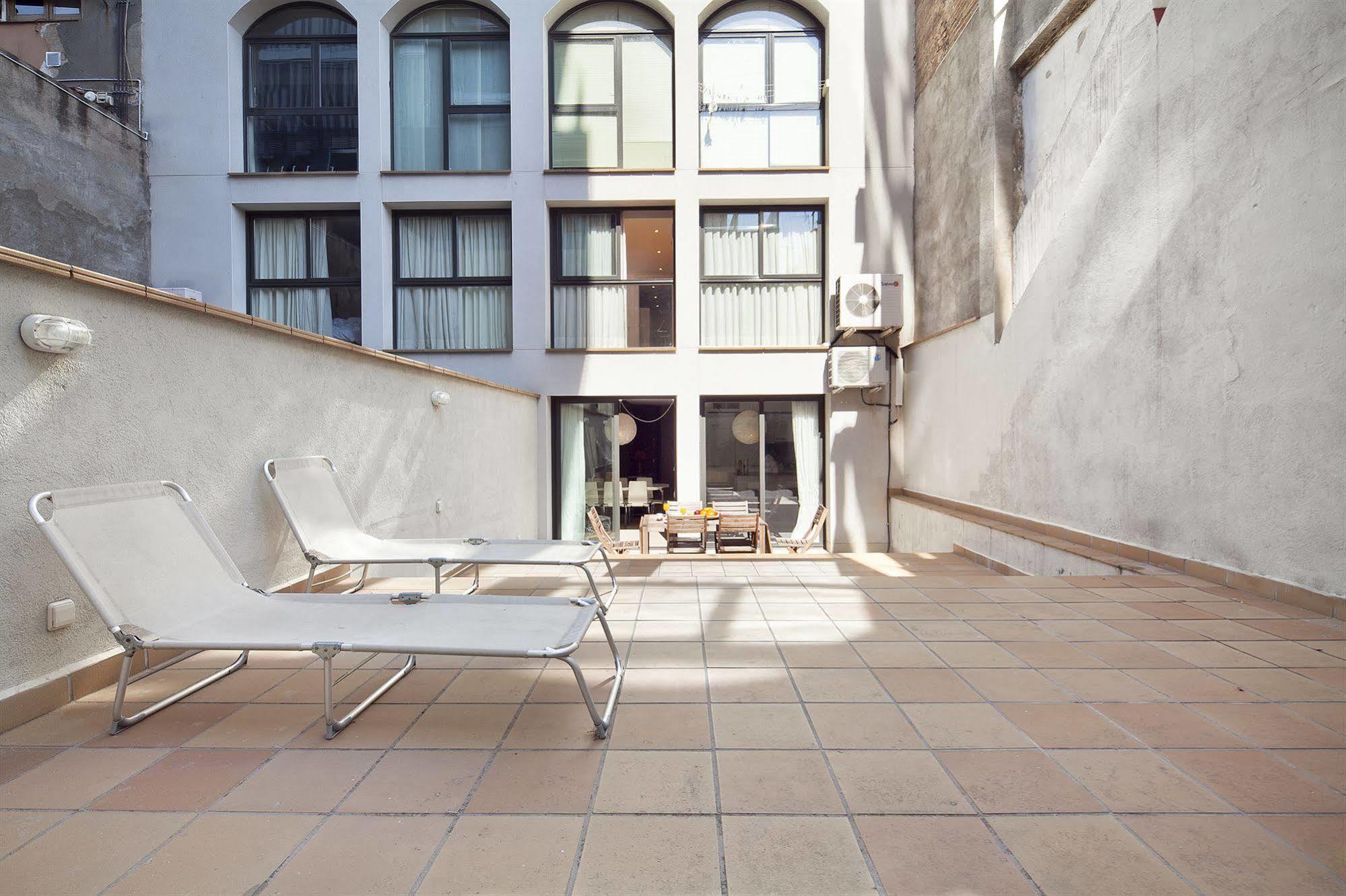 Inside Sants Barcelone
