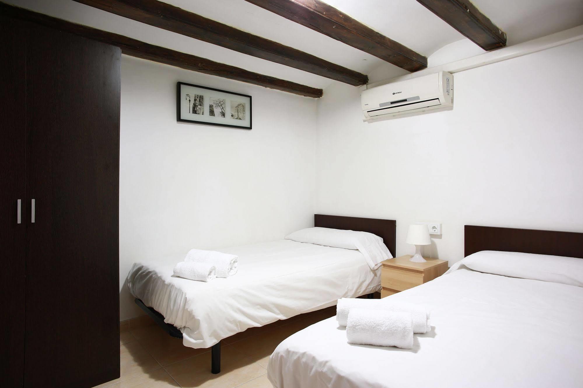 Rent4Days Sagrada Familia Apartments Apartment
