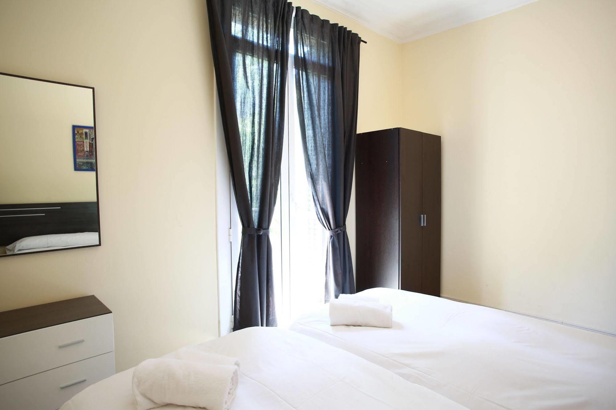 Apartment Rent4Days Sagrada Familia Apartments *