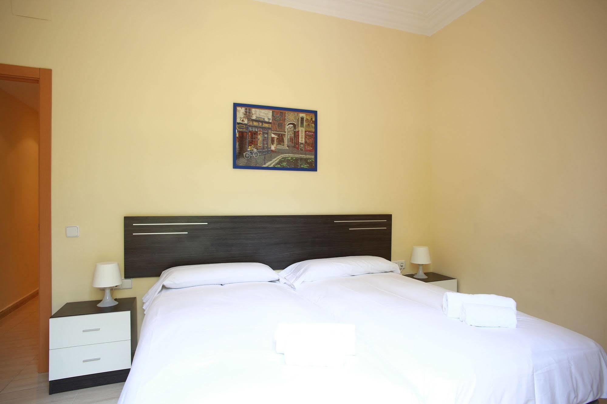 Apartment Rent4Days Sagrada Familia Apartments *