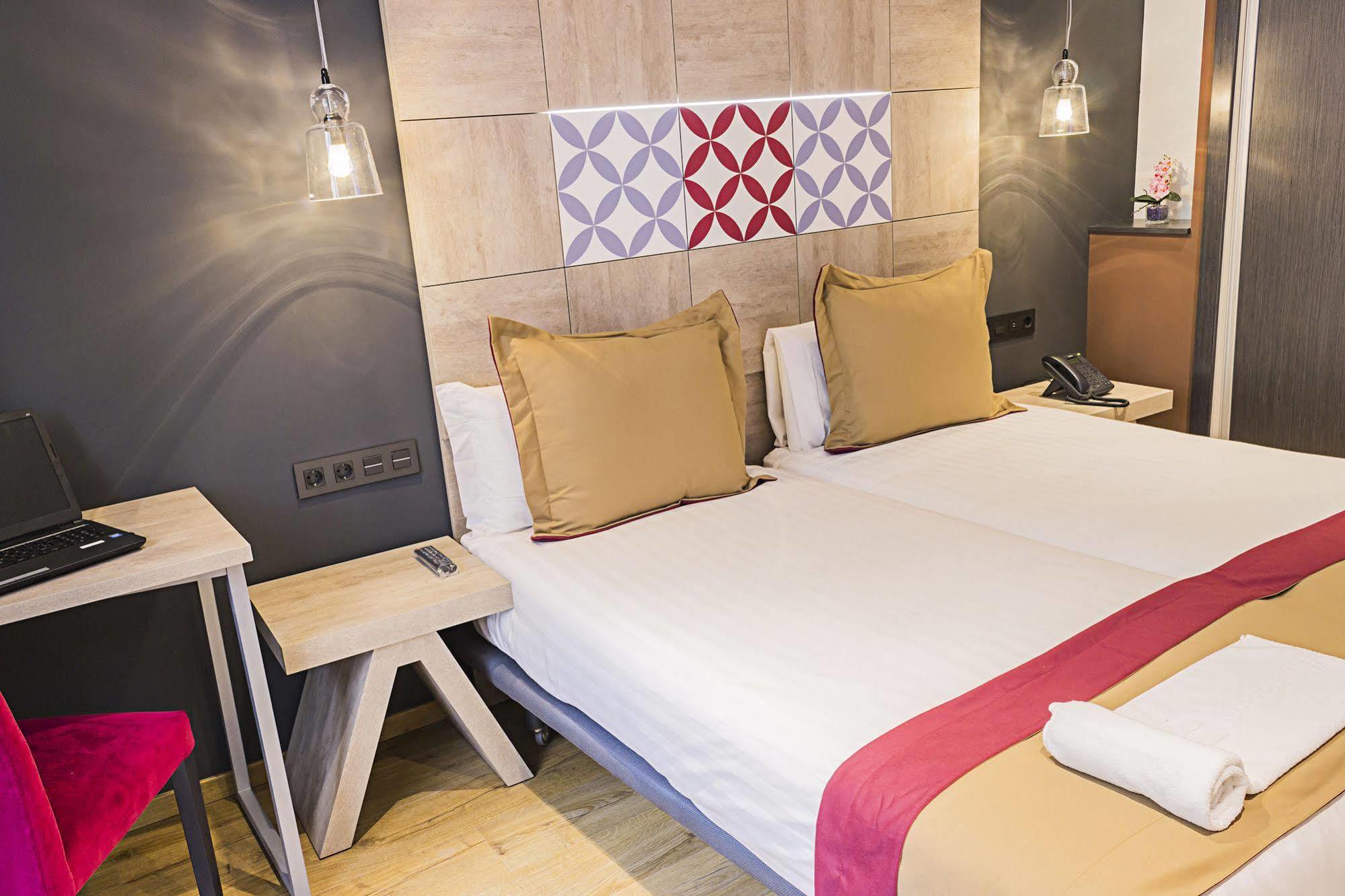 Hotel Boutique Hostemplo Sagrada Familia 3*