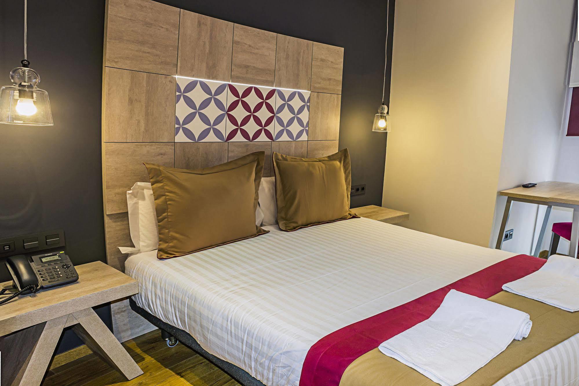 Boutique Hostemplo Sagrada Familia Hotel Barcelona