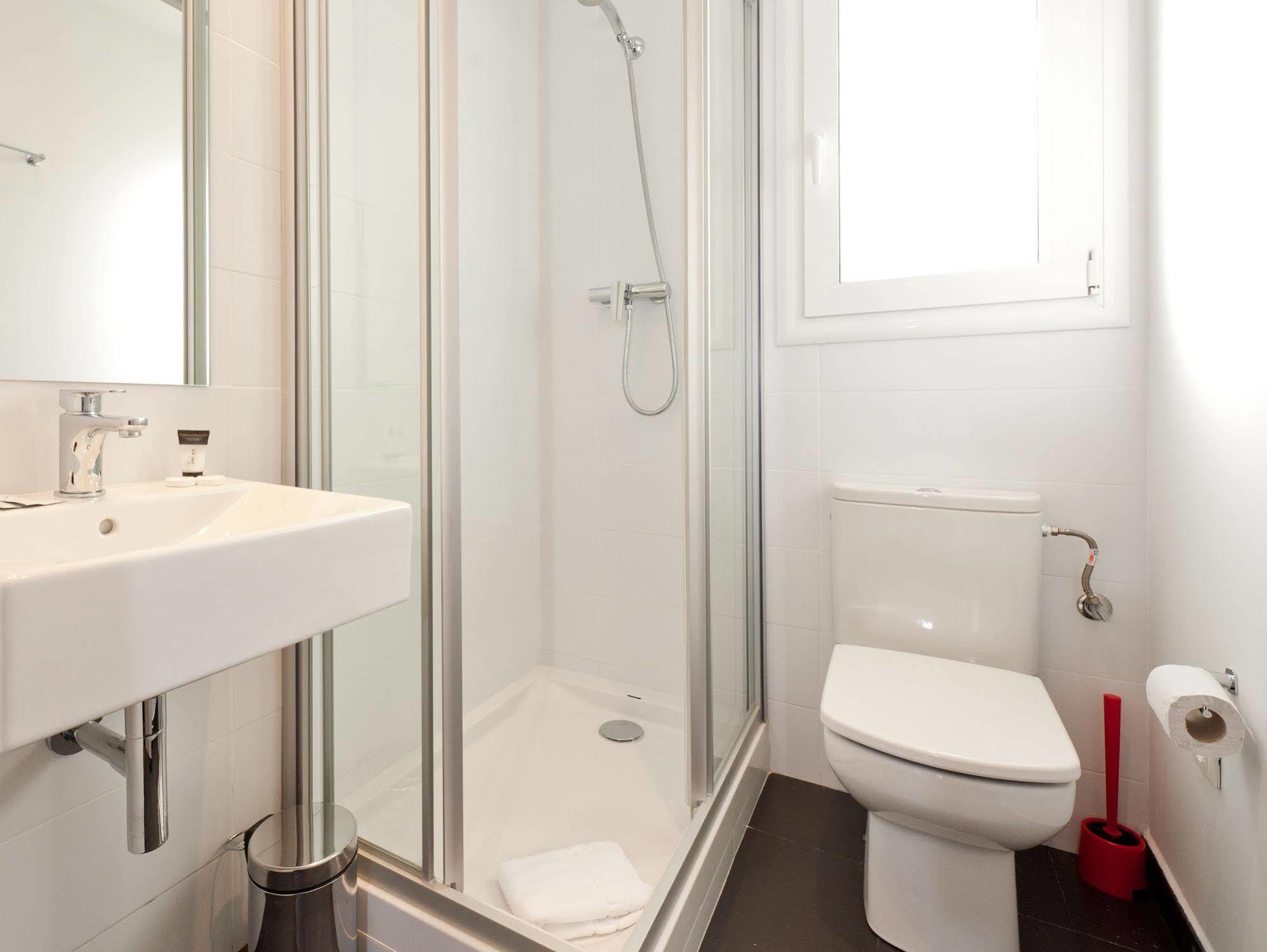 Hotel Dailyflats Gracia 3*