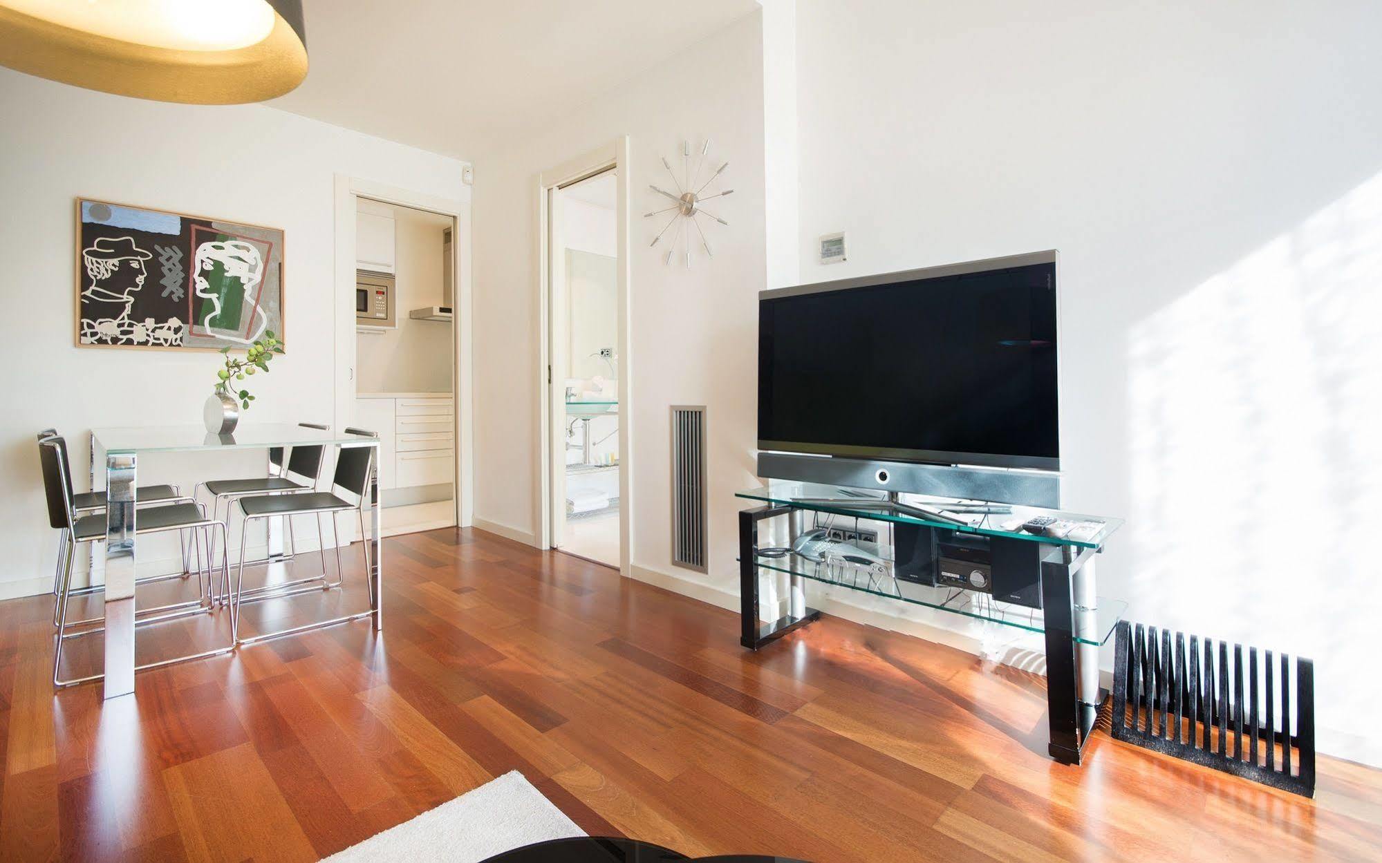 Rent Passeig De Gracia 4* Barcelona