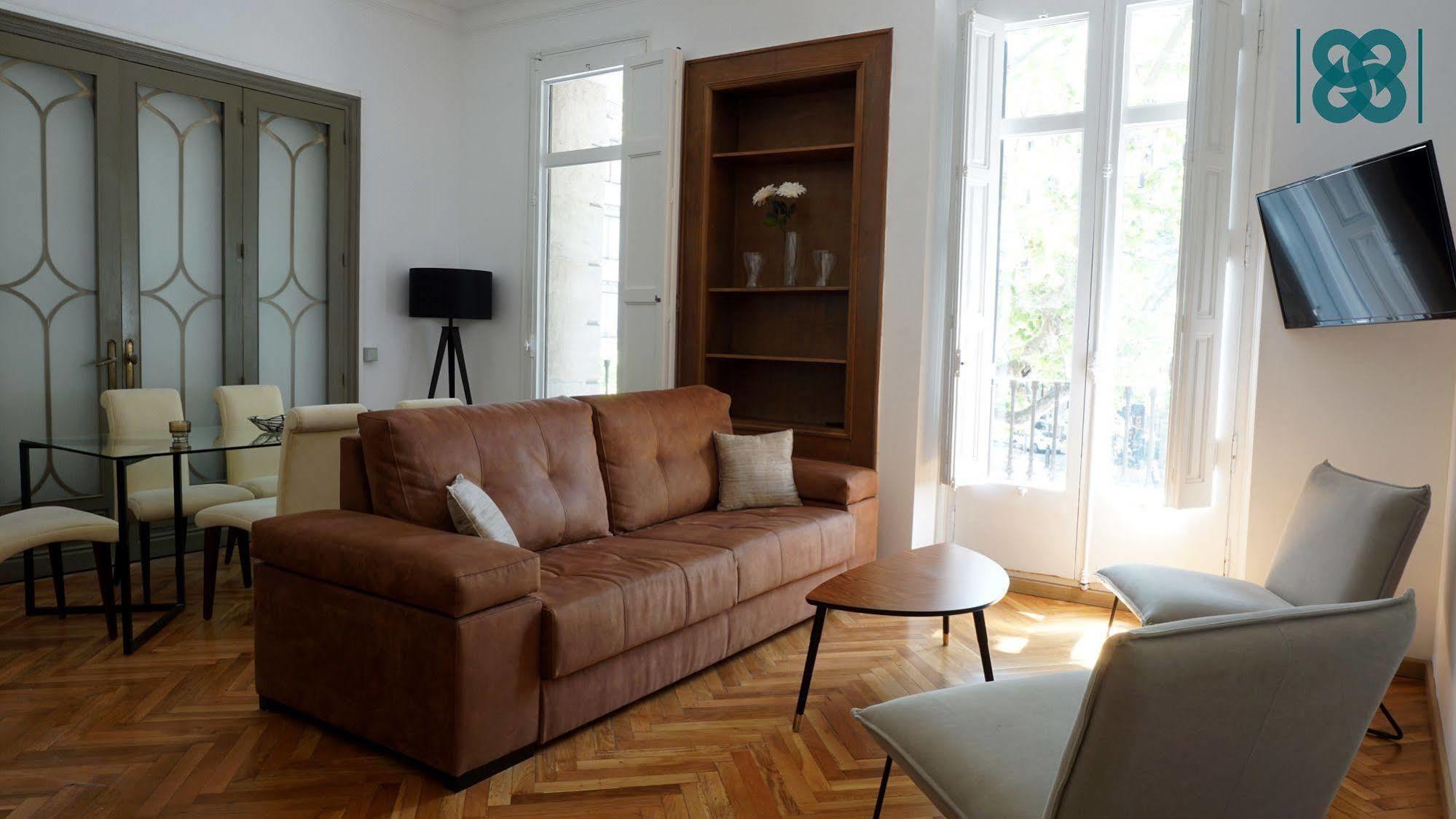 Cosmopolitan Boutique Rambla Maison d'hôtes 2*