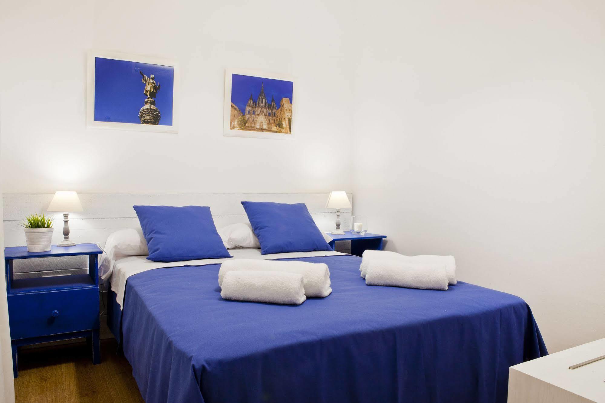 Blue Couette-café 2*