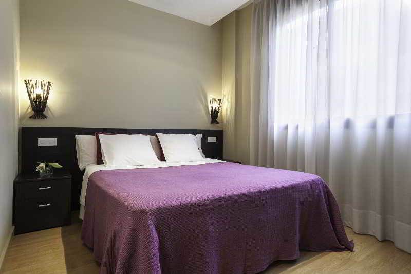 Short Group Camp Nou Serviced Apartment