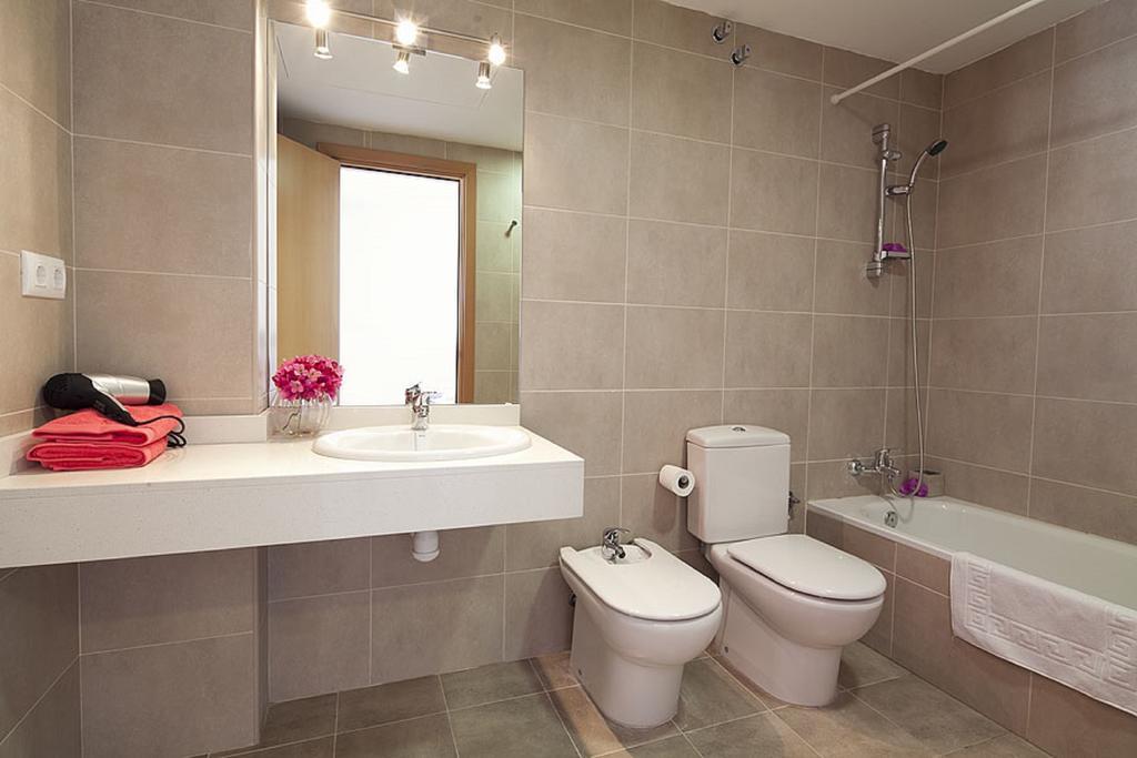 Apartment Charmsuites Paralel