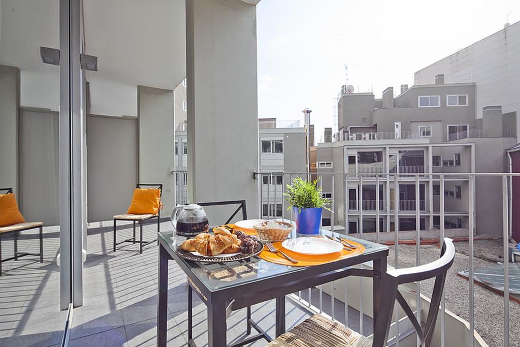 Charmsuites Paralel Apartment Barcelona