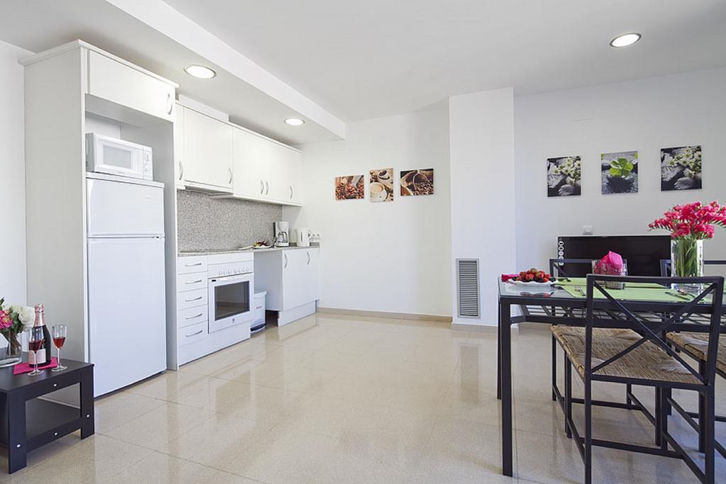 Apartment Charmsuites Paralel