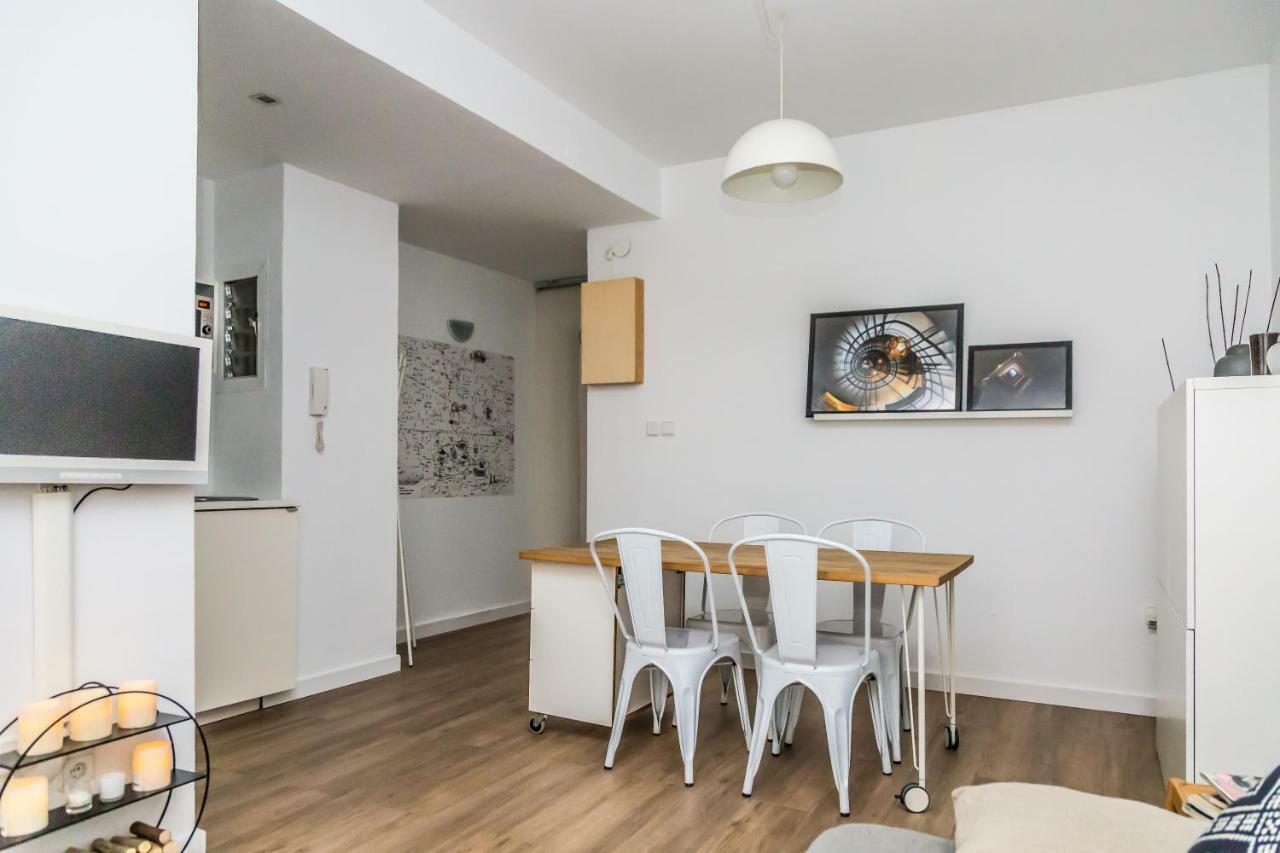 Opening Doors Gal.la Appartement